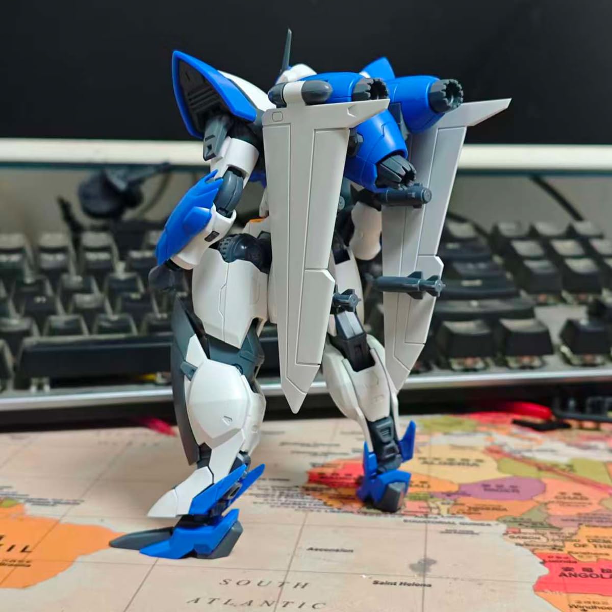 HiPlay Sheik Mainland Ultra Action Trooper OCR-122 Yunque (Lerche) Blau Weiß Farbe 1/144 Maßstab Mecha Bausatz Modellbausätze