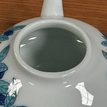 伊万里焼 畑萬陶苑：鍋島 墨弾き青海波朝顔文・雪輪水仙文 着物型皿 2枚セット☆ products | 畑萬陶苑