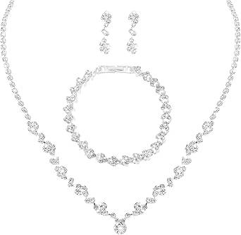 Set di gioielli da sposa con collana di strass scintillanti, un braccialetto di strass e un paio di orecchini a bottone con strass e cristallo