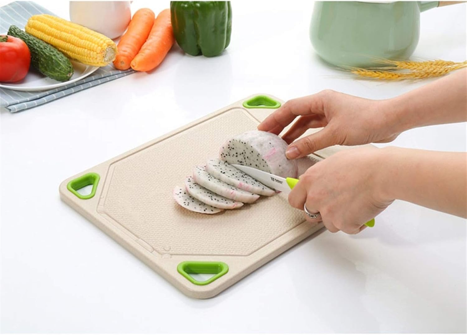 Chopping Board Set Non-Slip Easy to Clean Chopping Board Fruit Chopping Board Size Combination Set Non-Slip Plastic Chopping Board with Handle