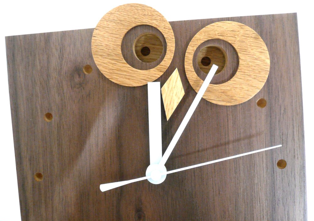 Amazon.co.jp: 旭川家具 ドリーミィーパーソン 壁掛け時計 ふくろうと