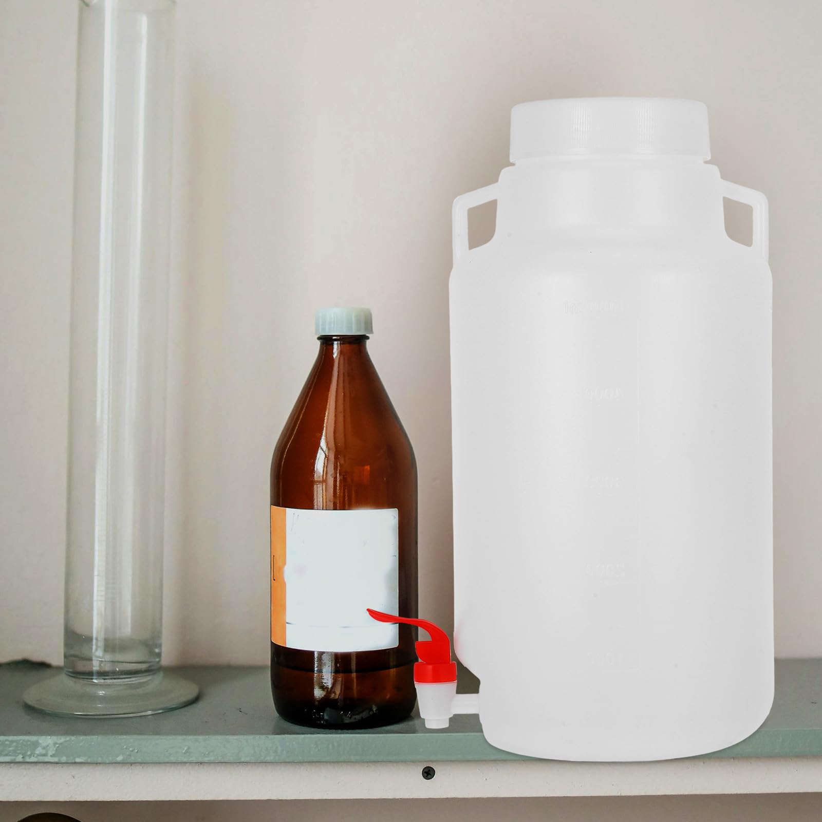 NUOBESTY Botella Dispensadora de Plástico Grifo 5L para Laboratorio Recipiente Hermético para Reactivos Jarra Práctica y Ligera para Dispensar Agua Contenedor de Almacenamiento Tapa