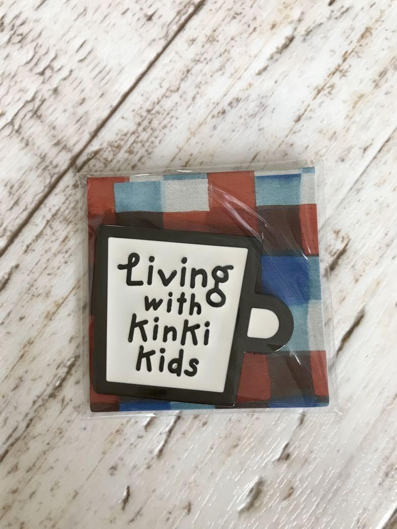 KinKi Kids　グッズセット Amazon.co.jp: KinKi Kids 8cmシングルCD セット : おもちゃ