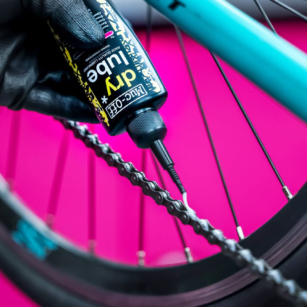 Muc-Off Fahrradpflegeset, komplettes Pflegeset zur Reinigung und Pflege Aller Arten von Fahrrädern, inklusive Fahrradreiniger, Kettenreiniger und Trockenkettenschmiermittel