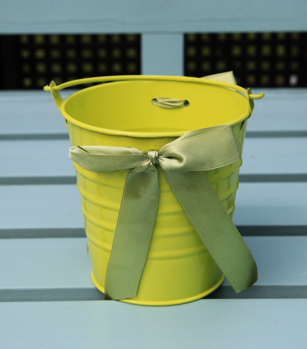 METAL TIN FLOWER BUCKET WITH RIBBONS POT CONTAINER WEDDING FAVOURS 10.5CM (lime green)