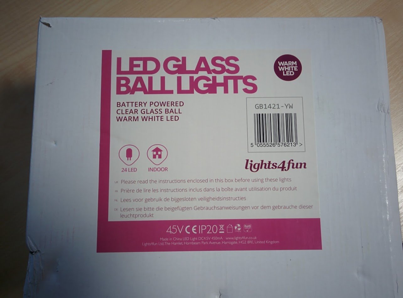 Lights4fun Lot de 3 Déco Boules Lumineuses LED Blanc Cahud en Verre Craquelé à Piles et Prise Secteur avec Interrupteur pour Intérieur