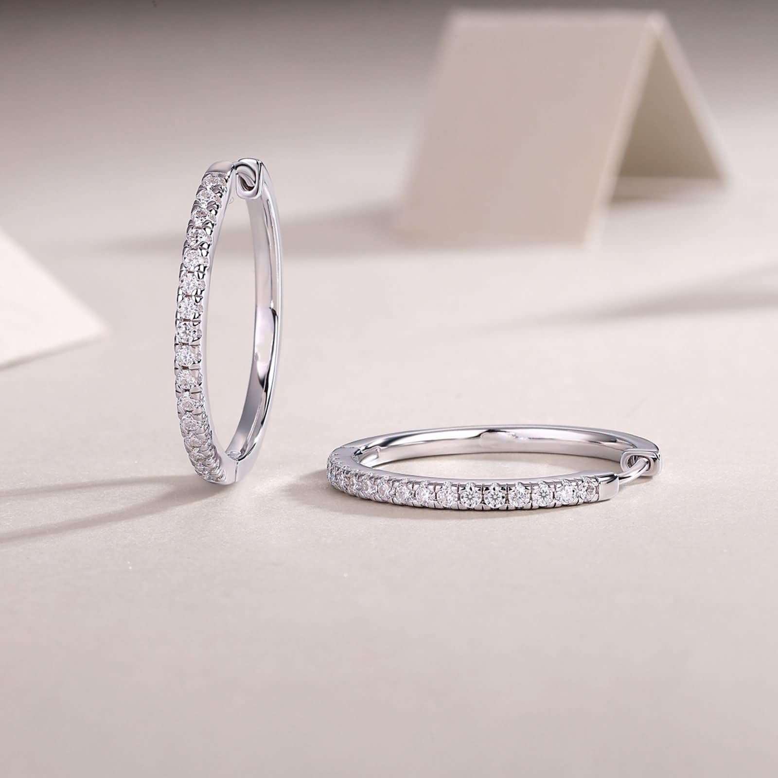 Ohrringe 9K/14K/18K Weißgold Echt mit Moissanit, Klassiker Creole
