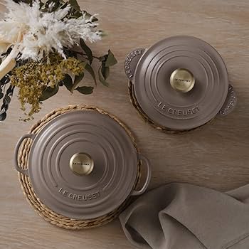 ルクルーゼ Le Creuset 鋳物ホーロー 鍋 18センチ　ココットエブリィ Amazon.co.jp: ル・クルーゼ(Le Creuset) 鋳物 ホーロー 鍋