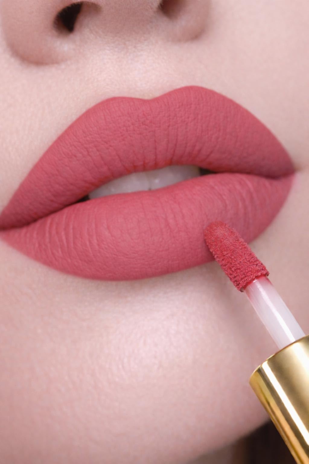 Lightweight Matte Liquid Lipstick – Coral Rose Pink Shade | Smudge Proof, Waterproof & Long Lasting | High Pigment Soft Matte Finish | Easy to Remove-image-39