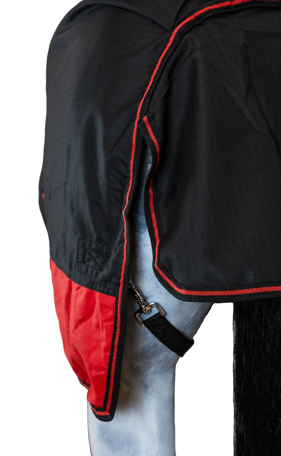 RL24 - Weidedecke 600D Basicline – Schwarz/Rot 115cm (Polarfleecefutter) | Regendecke & Übergangsdecke – Wind- & wasserdichte Outdoordecke mit Innenfutter & Kreuzbegurtung – Pferdedecke