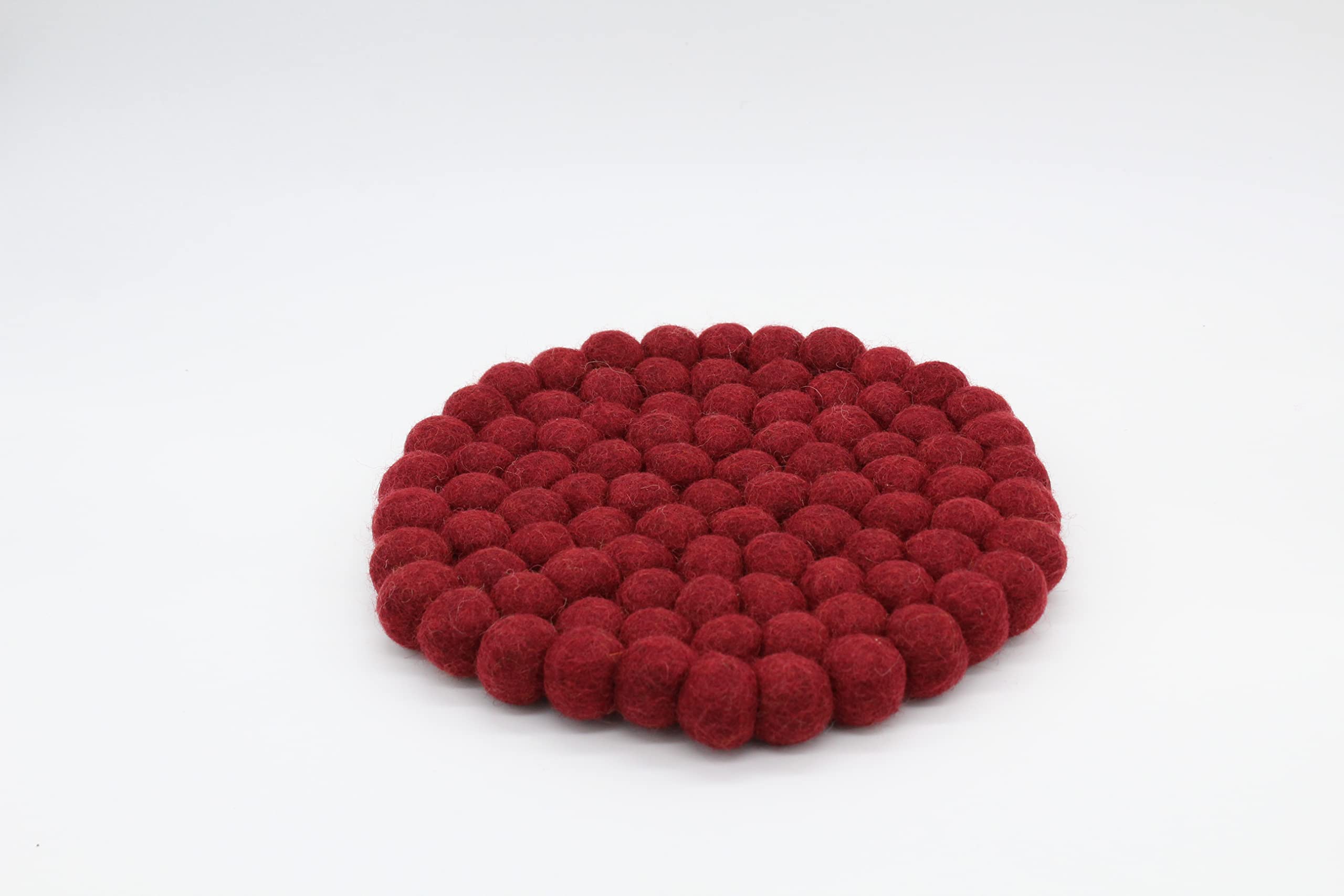 Grült Home Trivet - Felt Trivet for Cups, Pots, Pans and Cups, Hand-Felted in Nepal (Chestnut Red, Circle 20 cm)