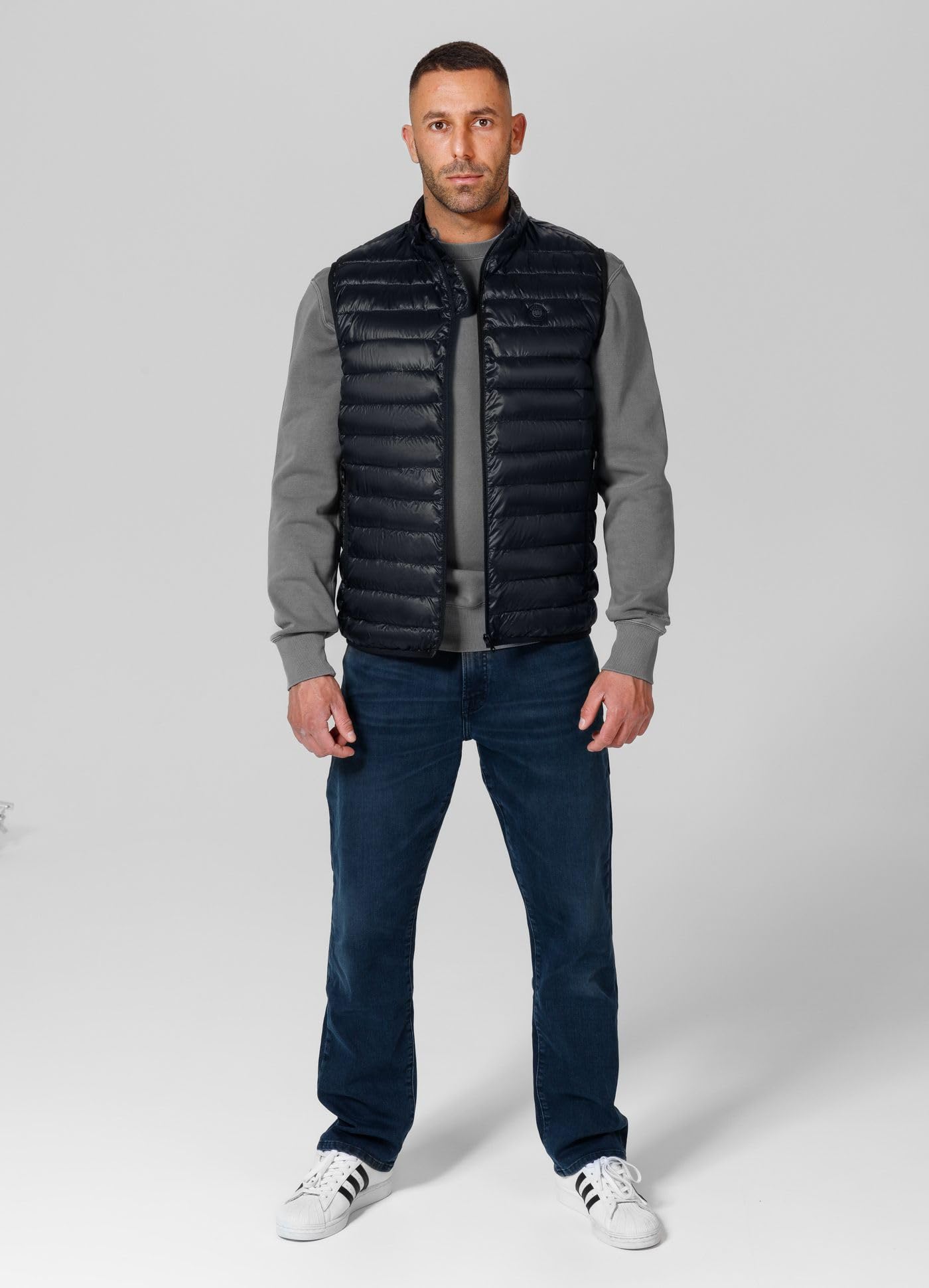 PITBULL Herren Steppweste FOLDABLE – Männer Leichte Gefütterte Weste Kompakt Packbar, Glänzende Polyester Freizeit Übergangsjacke mit Taschen & Reißverschluss