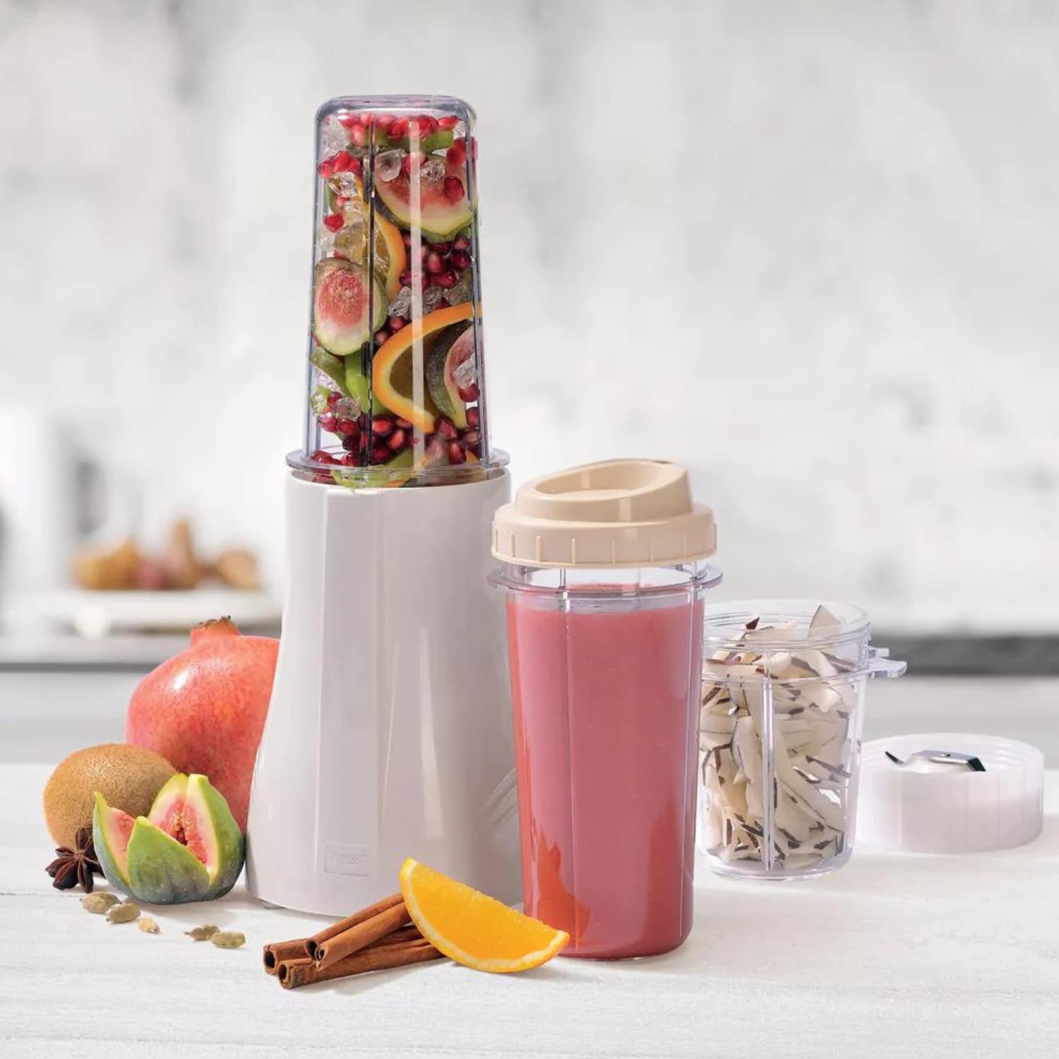 Tribest Personal Blender PB250, kompakter Standmixer inkl. 2 Mixwerken, perfekt für Smoothies, Nüsse, Kaffee, BPA-frei