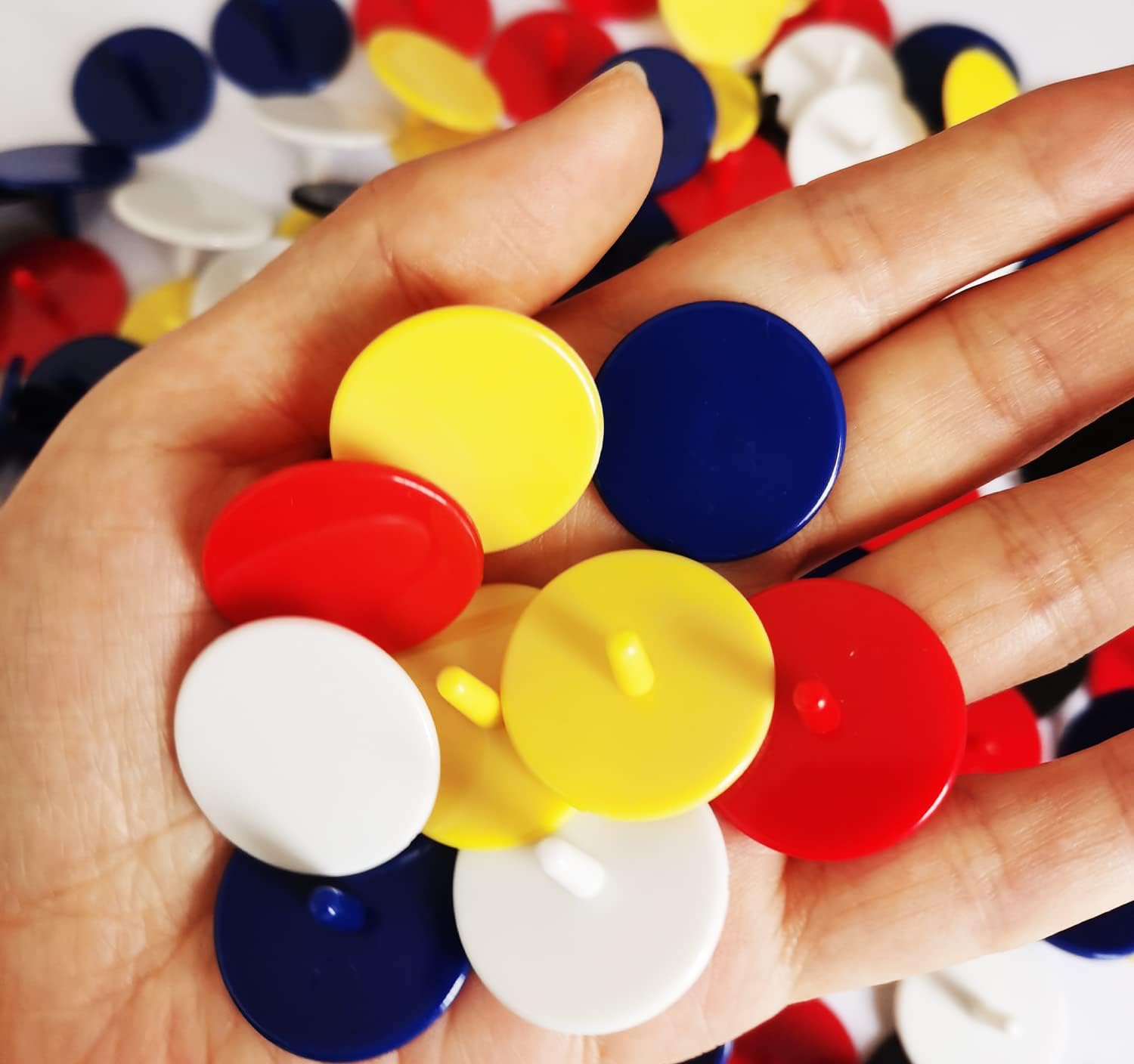 Adhere Golf Ball Markers 50 100 pcs Plastic Position Ball Marker Quarter Size 0.94 inch Flat Golf Ball Marker Mix Colour image 3