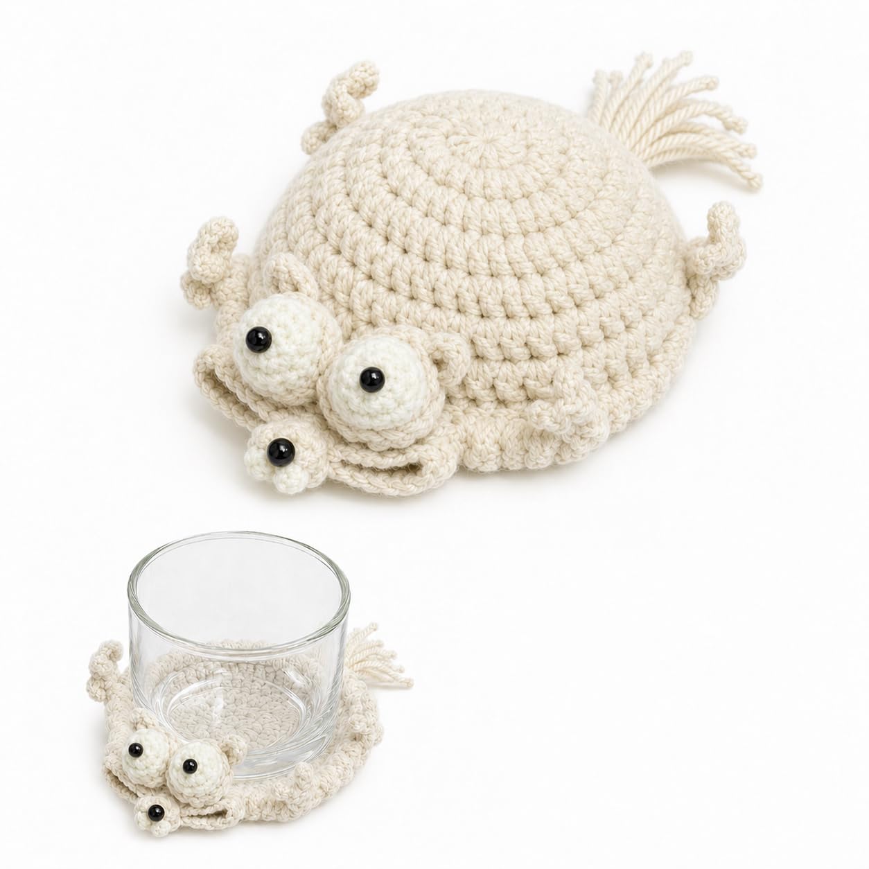 Handmade 3D Crochet Startled Squirrel with Big Eyes Coaster, Funny 3D Animal Mug Rug, Handmade Amigurumi Style Drink Mat for Desk Home Office, Cute Novelty Coffee Cup Coaster for Adult Gift (Squirrel)