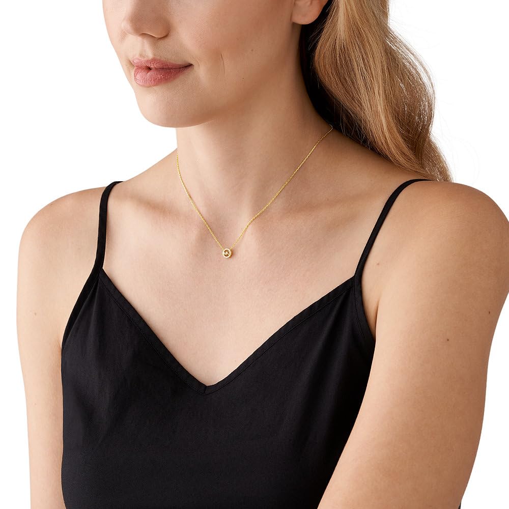Michael Kors - Collar con colgante de plata de ley en tono dorado Premium Kors MK para mujer, MKC1726CZ710