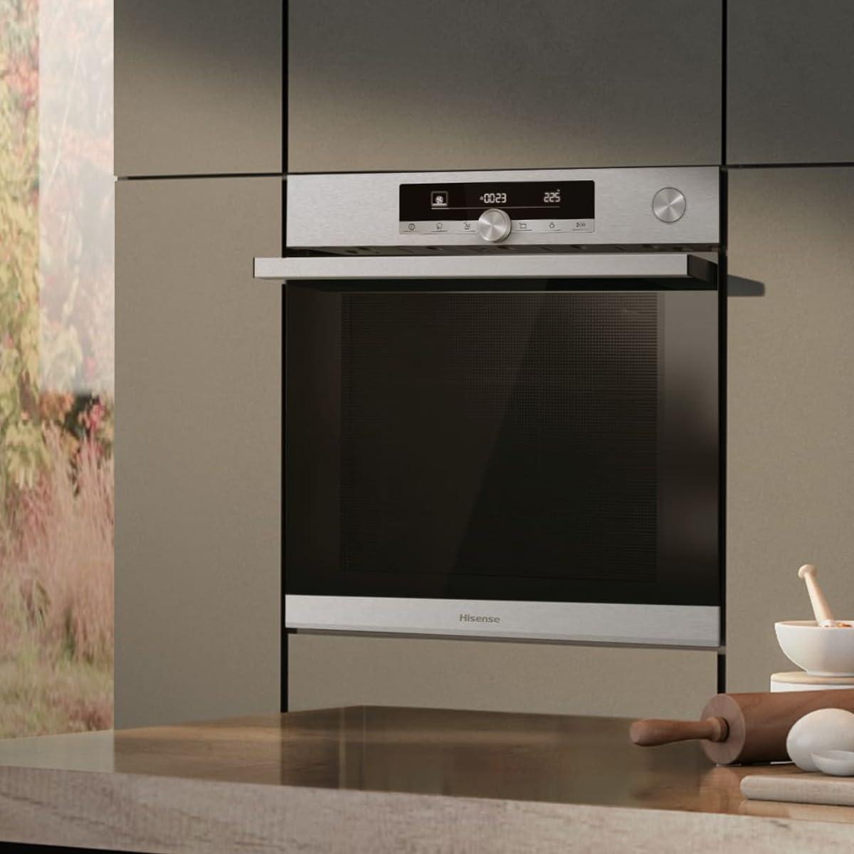 Four électrique multifonction Hisense O643PX, encastrable, 77 litres, 60 cm, combiné, vapeur, fonction pizza 300°, pyrolyse, couleur inox, classe énergétique A+
