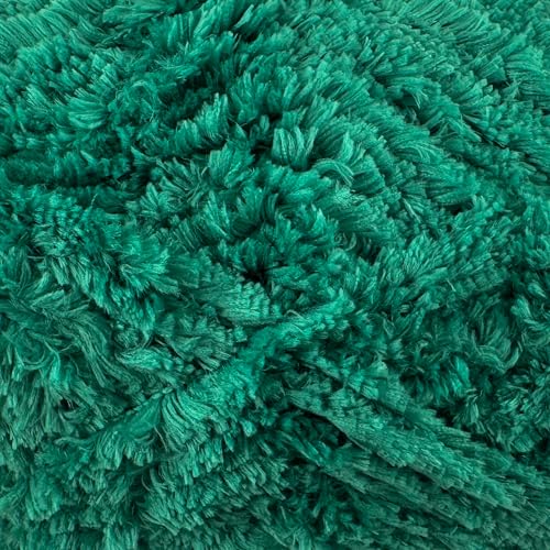 Image of Plush Faux Fur Bulky Yarn, Super Soft Fluffy Fuzzy for Knitting Crocheting Crafting, 100 Gram (3.53 Ounces) 109 Yards (100 Meters) (Pine Green)