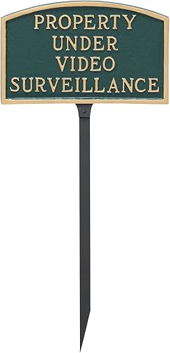 Montague Metal Products Placa pequeña de 5.5 x 9 pulgadas, diseño de arco bajo videovigilancia, con estaca de césped de 17.5 pulgadas, verdedorado