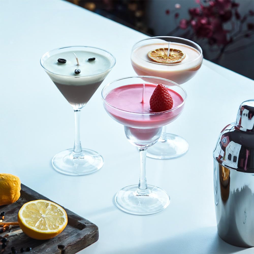 MikaMax Coffret de 3 Bougies Parfumées aux Cocktails - Passion Martini, Daiquiri à la Fraise & Espresso Martini - 25 h de Combustion - Cadeau Original pour Femme et Amatrice de Cocktails