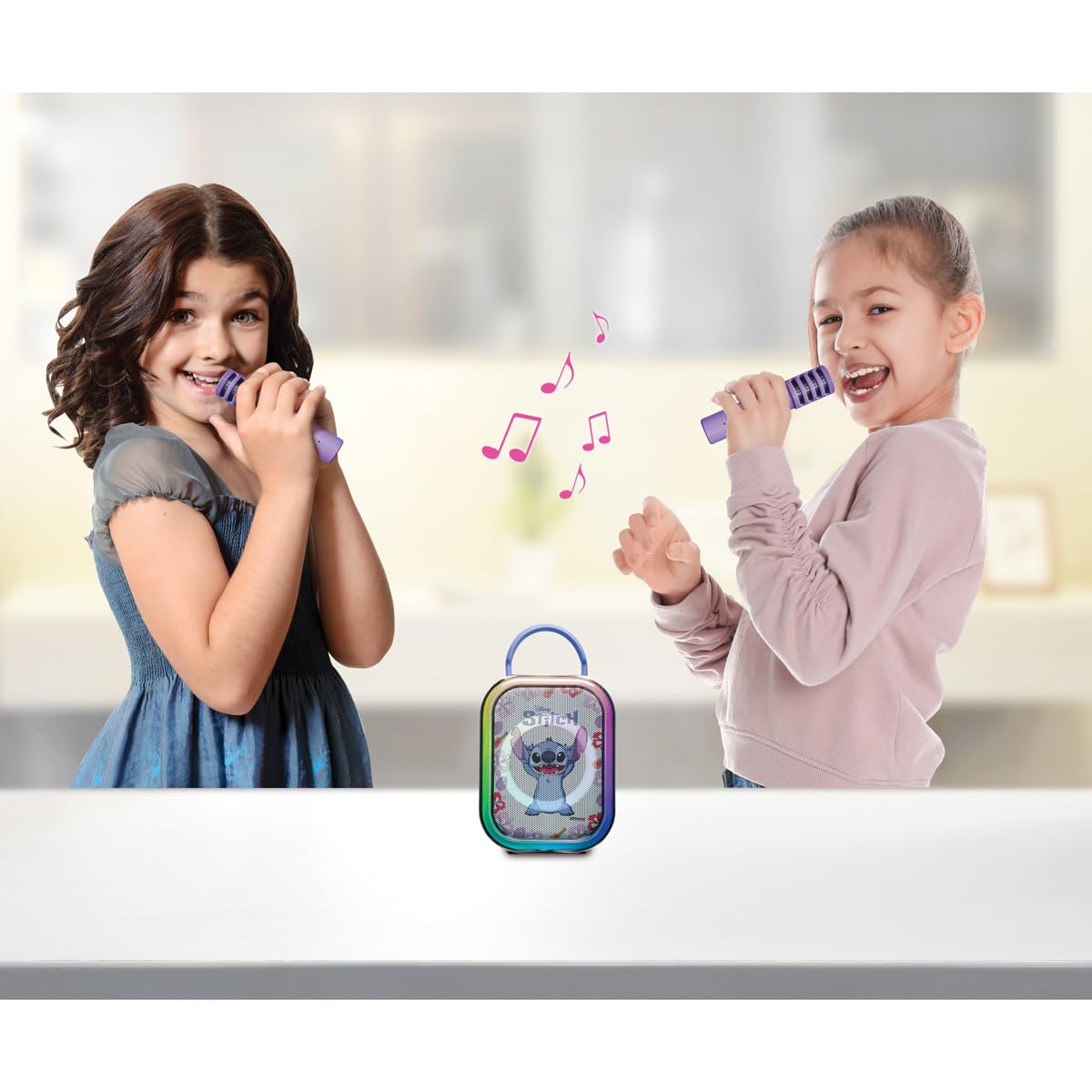 Lexibook, Stitch Bluetooth-Karaoke-Maschine mit 2 kabellosen Mikrofonen, integrierter wiederaufladbarer Batterie, Bluetooth-Konnektivität, tragbarem Design, Blau, BTC030D