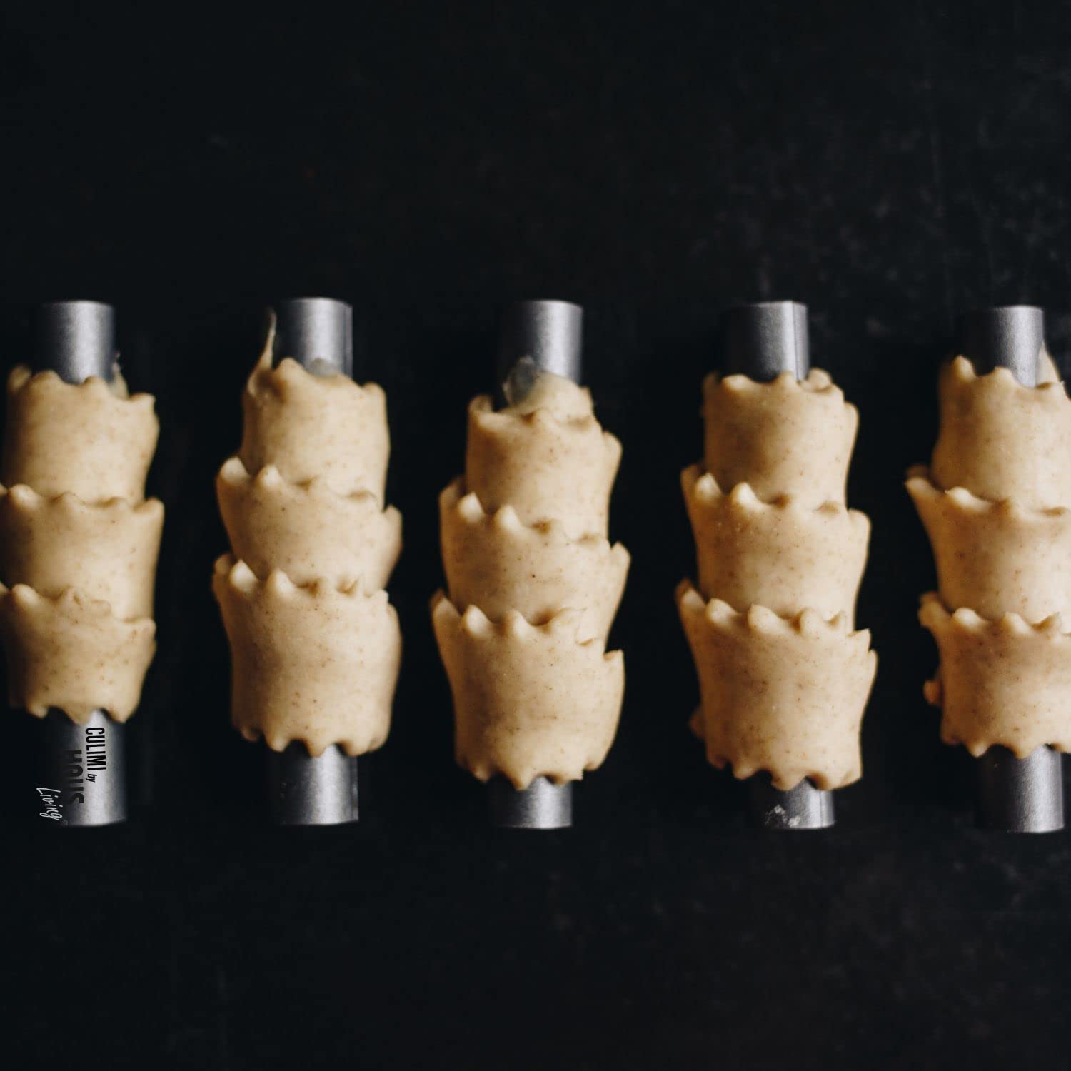 Schaumrollen Formen 13 cm, 5er Set – Schillerlockenformen mit Antihaftbeschichtung - Cannoli Röhrchen zum Backen für Schaumrollen, Sahnerollen und Blätterteig
