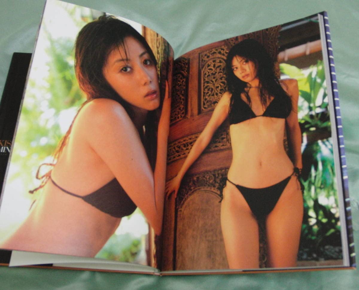 升水美奈子 Amazon.co.jp: 写真集：升水美奈子／KISS THE ANGEL : おもちゃ