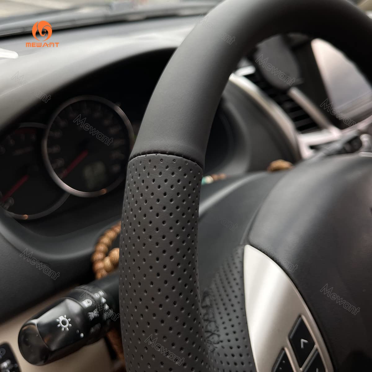 MEWANT Funda de Volante a Medida para Coser Mitsubishi | Volante Coche Mitsubishi ASX 10-13/Colt/L200/Lancer 9 IX/Outlander 07-13/Peugeot 4007 07-10/Ion/Citroen C-Crosser 08-11