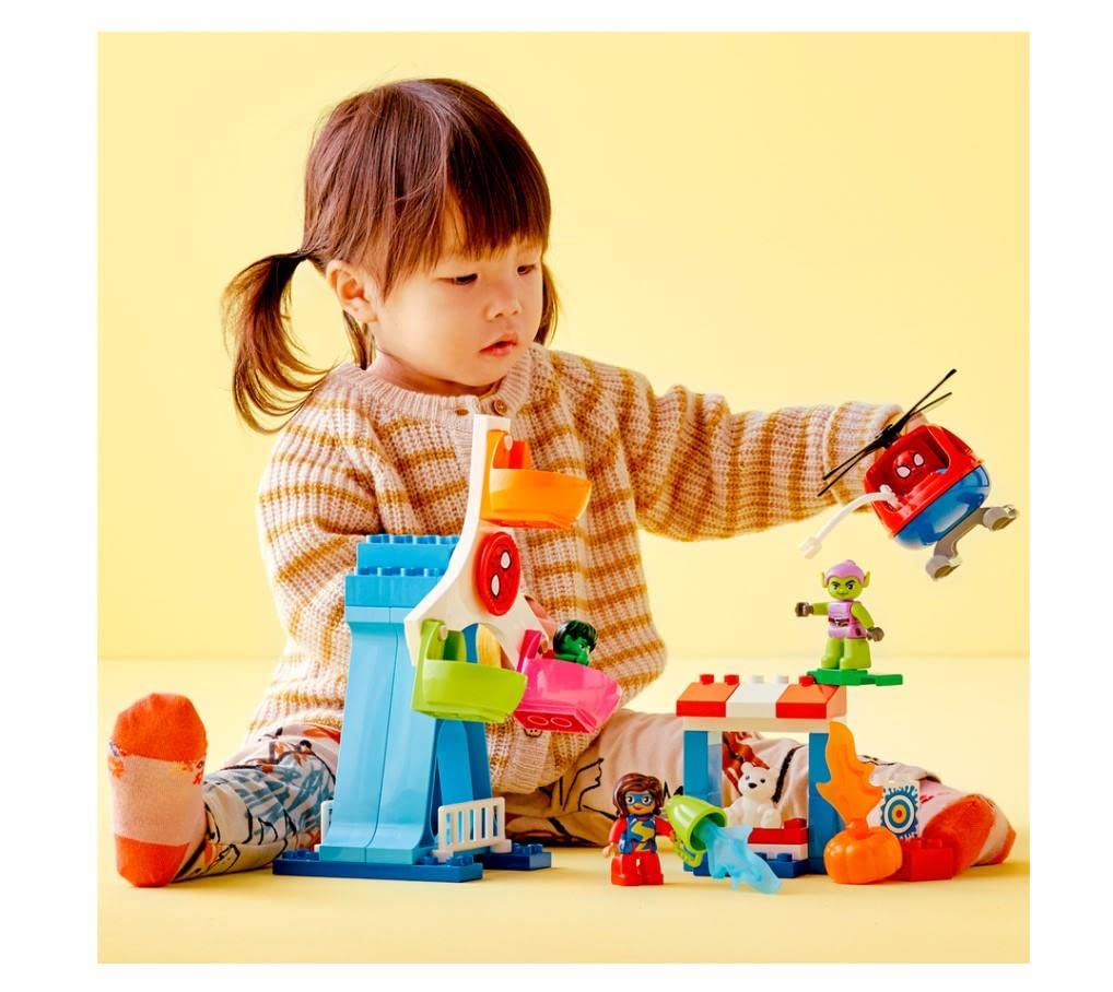 Amazon.com: Lego Spider-Man & Friends: Funfair Adventure