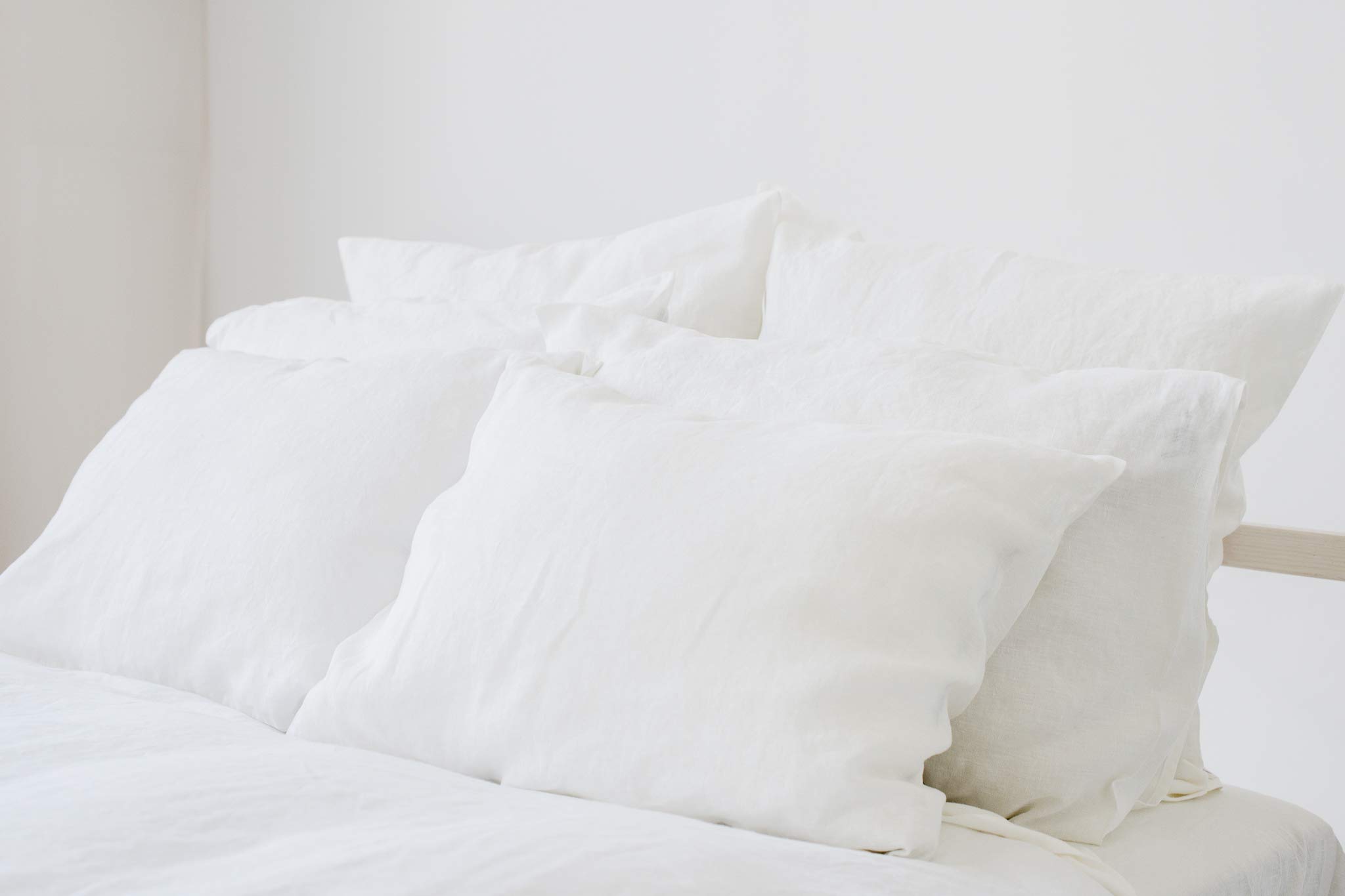My Linen Home - Set di 2 Federe in Lino & Cotone, Federe Cuscini 65x65 cm, Federe Cuscino Letto Colore Bianco Latte, Copricuscino Letto Prelavate non si Restringono, Copri Cuscino Letto 150 g/m²