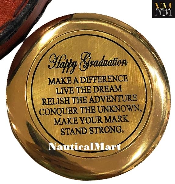 Brújula de latón grabada con frase de graduación miniatura 4
