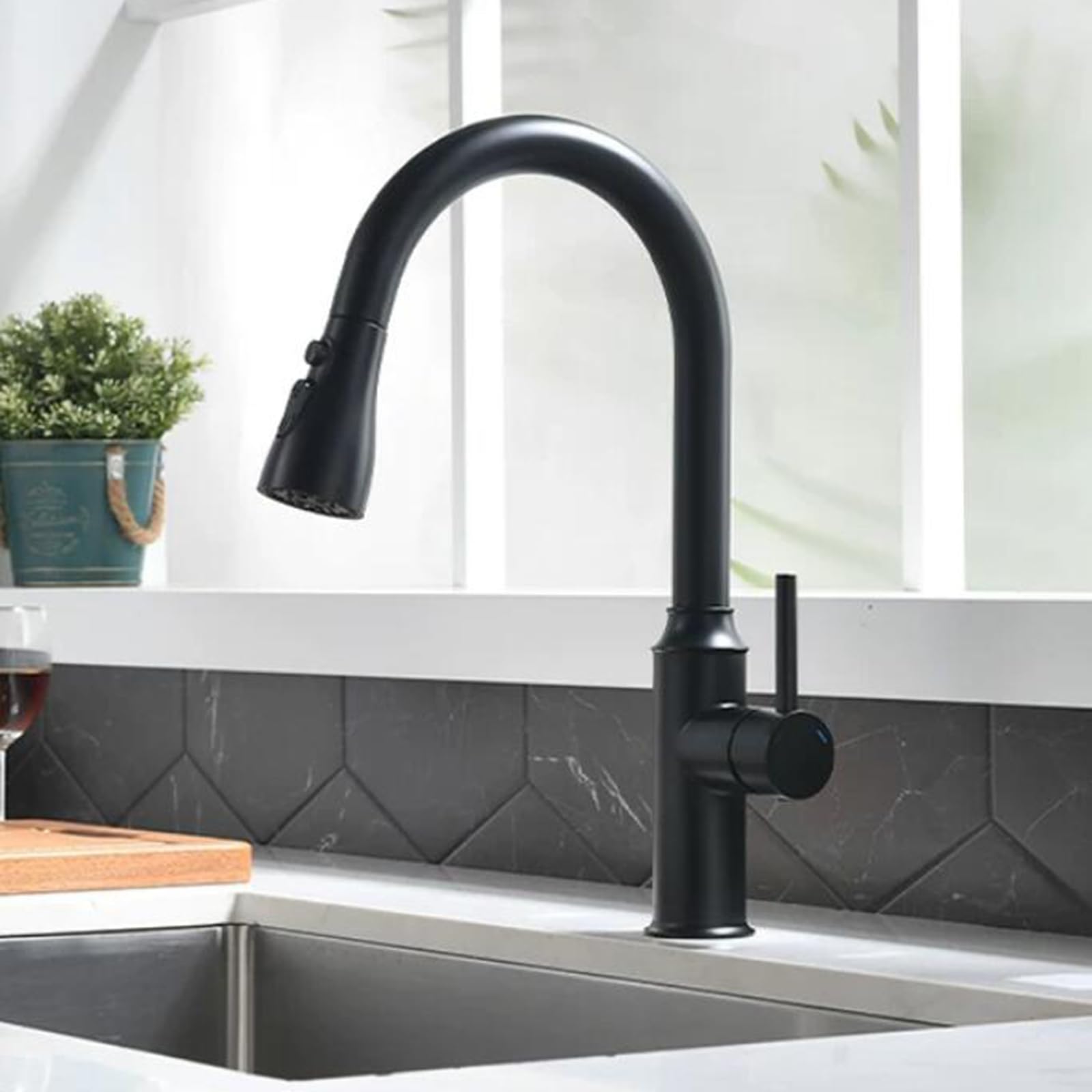 ZYCHSJXA Kitchen Sink Tap with Pull Out Sprayer Stainless Steel 3 Modes 360° Swivel Taps Out-Black