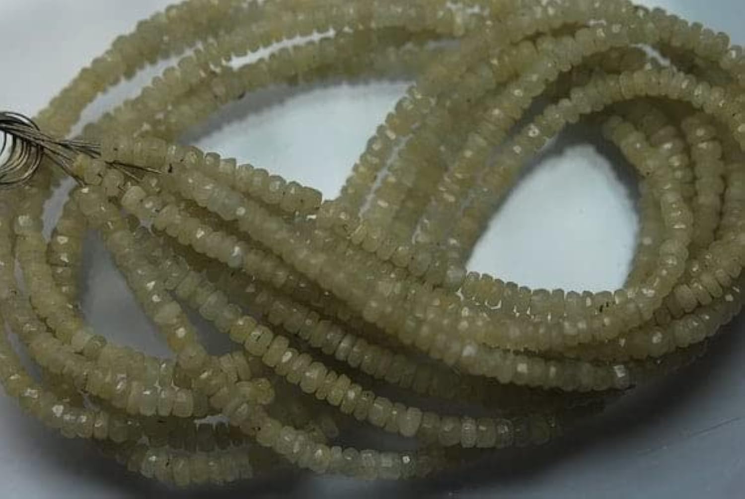 Rang de saphir blanc naturel perles rondelles de 3mm pour enfilage et loisirs créatifs