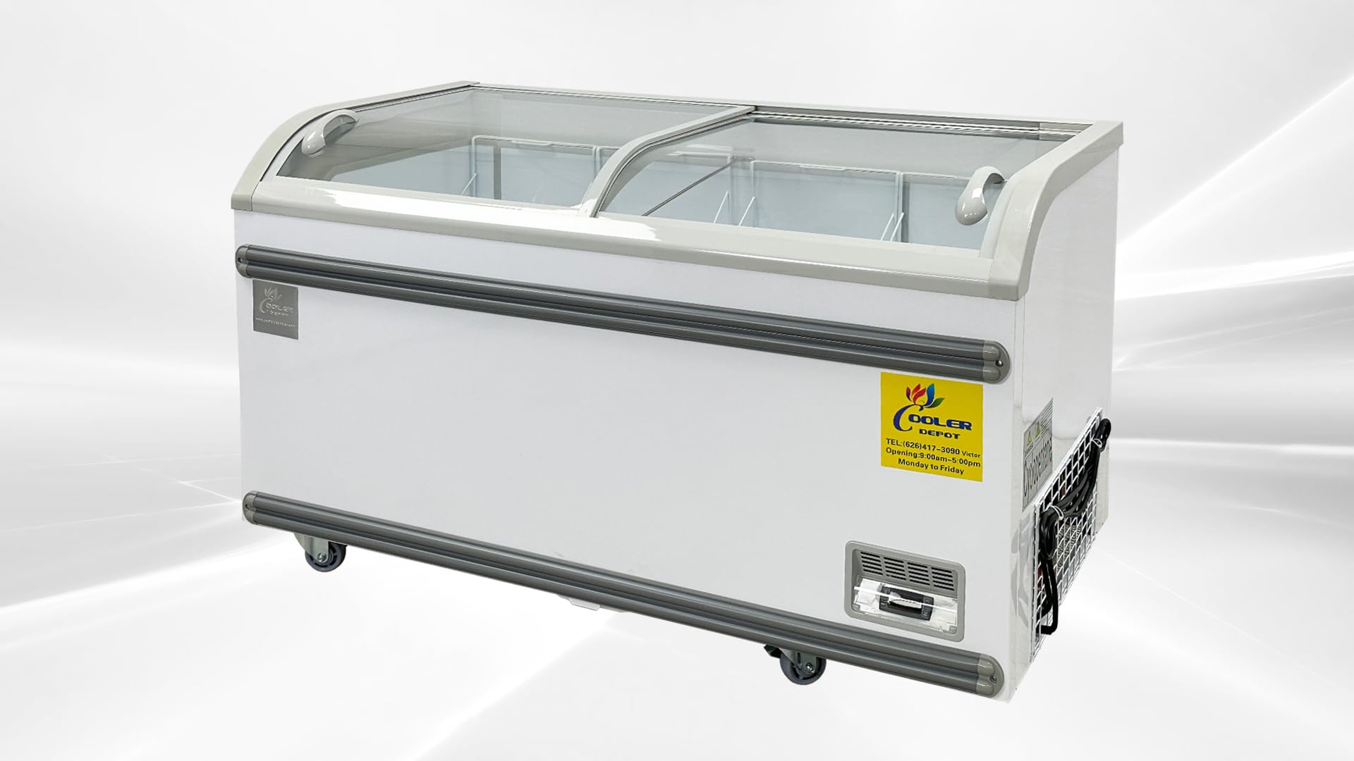 Chest Freezer For Supermarket Glass Sliding Door 58" White Showcase Freezer Curve Display Top W/Storage Baskets - 18 Cu.Ft Sdsc500 on Fridge.com - View 1