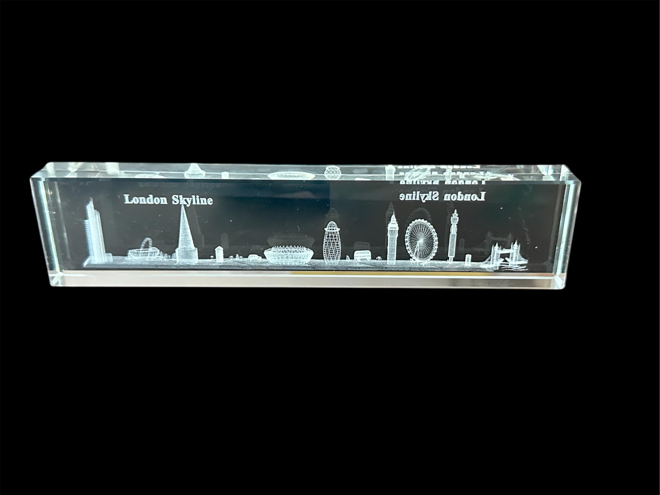 LILAJ 3D Laser Engraved Skyline Crystal Art Glass Ornament – Including Tower Bridge, Big Ben and More – Iconic London Landmarks Figurine Gift – Perfect Home Decor, Collectible British Souvenir