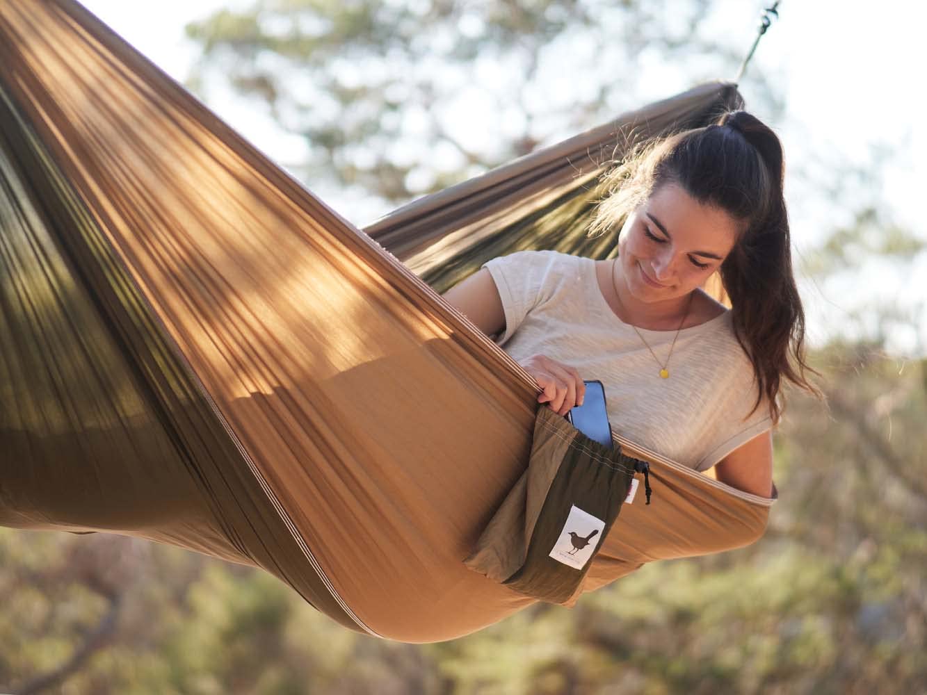 Doppelhängematte XXL Camouflage für 2 Personen - Hängematte aus Fallschirmstoff 180KG Belastbar Reisehängematte Hammock mit Tragetasche Outdoor Camping Travel - 290 x 210 cm