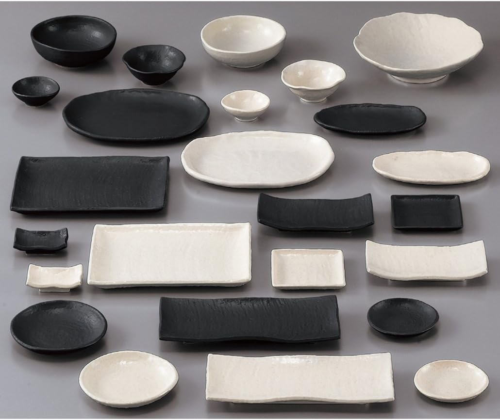山下工芸(Yamashita kogei) Yamasita Craft 11536140 Nagomi, Black 5.0 Plate, 5.7 x 5.7 x 1.1 inches (14.5 x 14.5 x 2.7 cm)