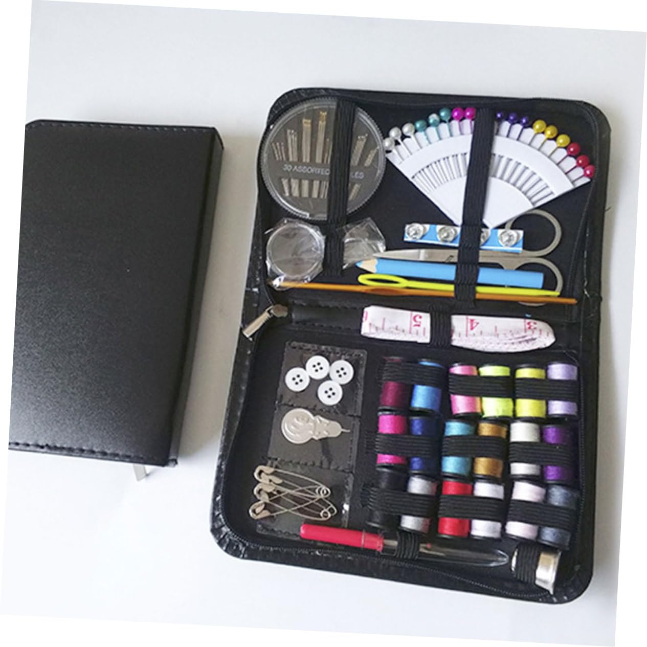 NUOBESTY Kit da Cucito 87 Pezzi Multifunzione Accessori in Pelle Pu, Design Compatto per Riparazioni Quotidiane e Lavori di Cucito a Casa