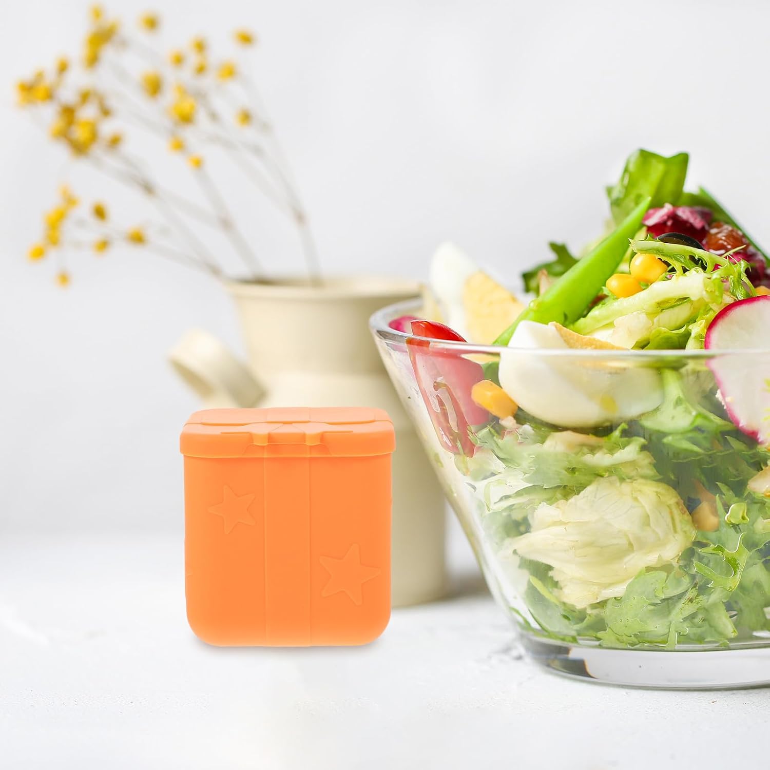 Reusable Silicone Condiment Pot with Lid for Picnic and Office