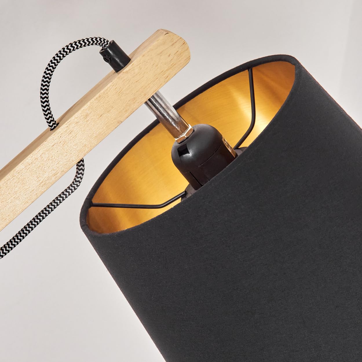 HOFSTEIN Lampa stojąca Tukchor, drewniana / metalowa / naturalna tkanina/czarna/złota, regulowana lampa z półkami i przełącznikami, 152,5 cm, E27, salon, sypialnia, jadalnia