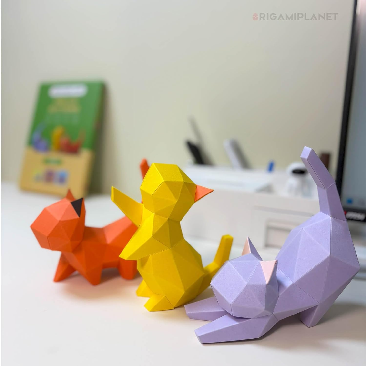 ORIGAMIPLANET Hello Kittens 3D Origami Paper Craft Gift Set-3 pcs, Cute Cat Pre-Cut Origami Kit, Animal Paper Sculpture for Teens & Adults – DIY Art Gift for Birthday, Classroom, STEM, Family Activity