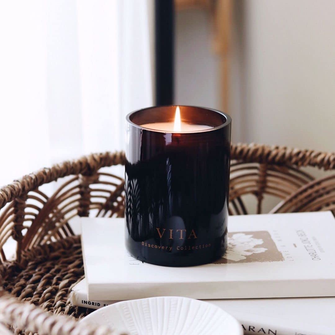 Vancouver Candle Co. Vita Discovery Candle – Non-Toxic Soy Wax Aromatherapy Candle – Handmade with Natural Essential Oil – Strong Scented, Long Lasting 10 Ounce Jar Candle with Gift Box