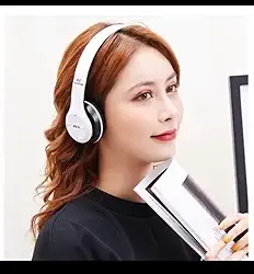 P47 Fone de Ouvido Sem Fio, Headphone Bluetooth, Preto e Branco, para Música, Videochamadas e Jogos, com Controles de Reprodução.Descubra o Conforto, a Praticidade e a Liberdade do Fone de Ouvido