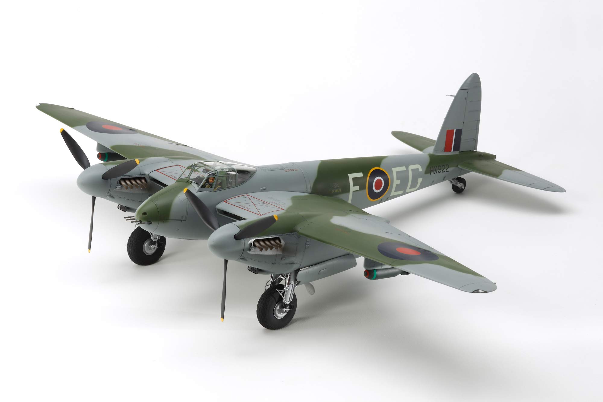 TAMIYA 1:32 DeHavilland Mosquito FB Mk.VI, originalgetreue Nachbildung, Modellbau, Plastik Bausatz, Basteln, Hobby, Kleben, Modellbausatz, Zusammenbauen, unlackiert