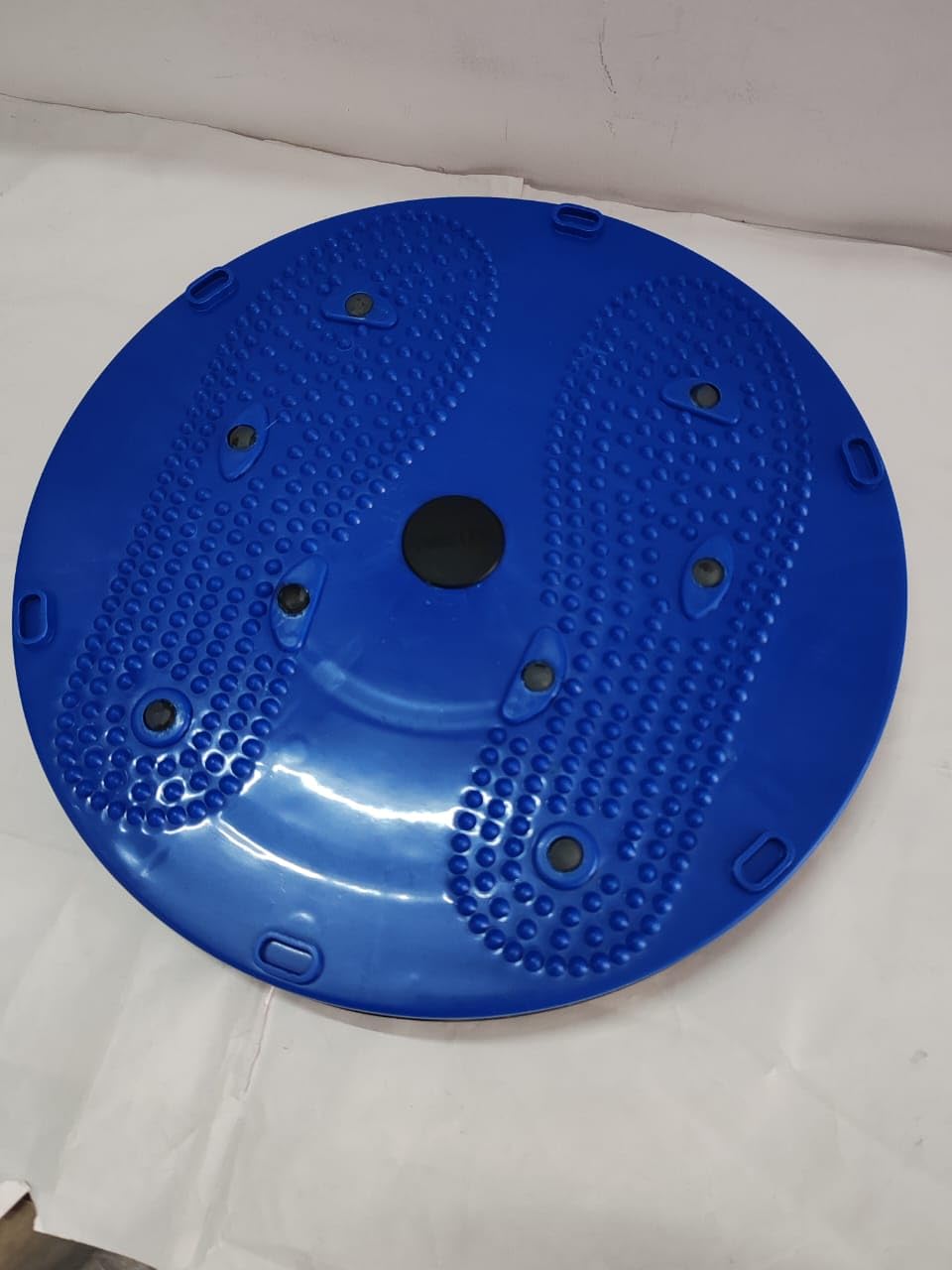 Saini_MEDICOS Tappetino per agopressione Twister Big Disc Piramide e terapia magnetica (grigio)