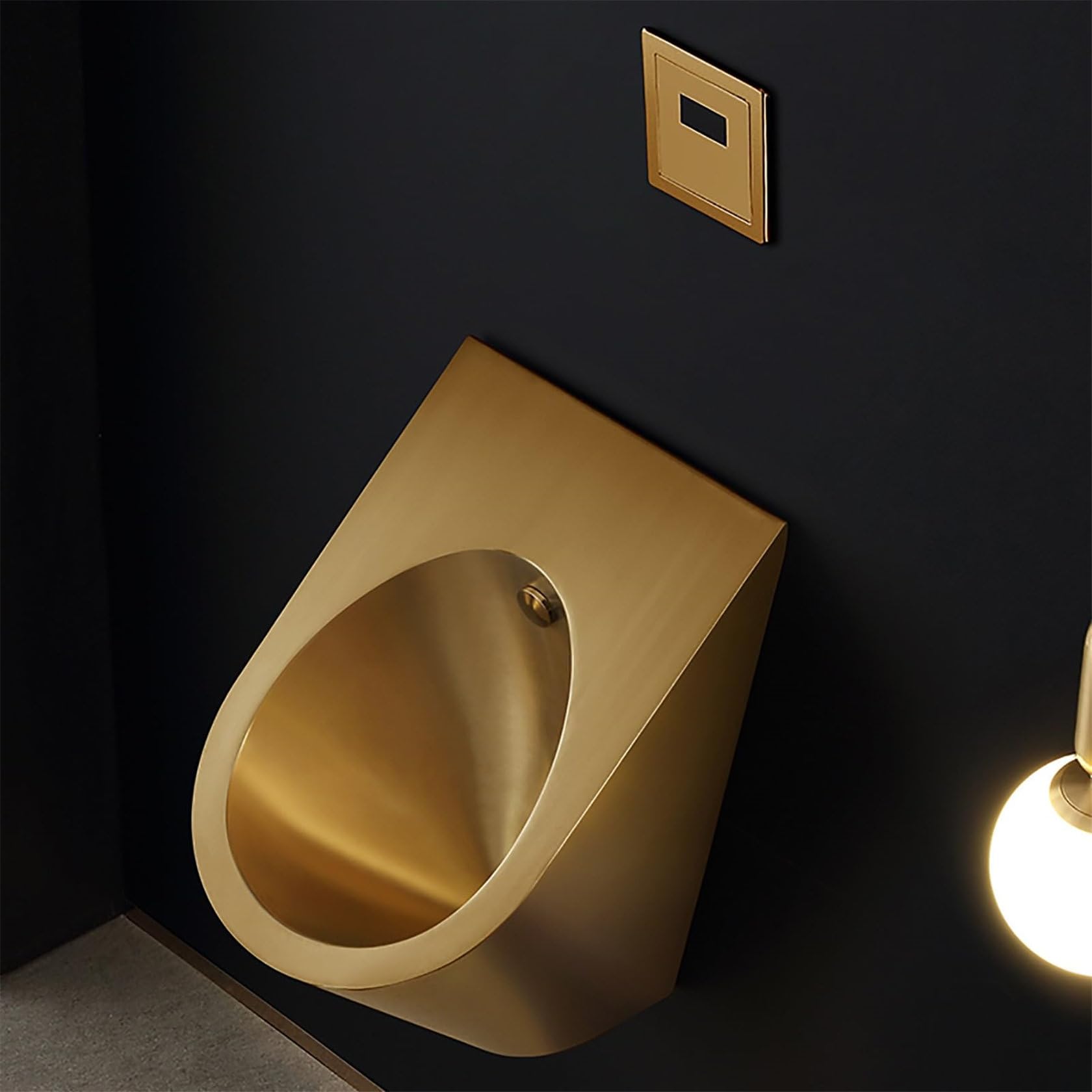 Orinal de pared de acero inoxidable para hombres, inodoro higiénico comercial a prueba de salpicaduras, activado por sensor para baños públicos, duradero y fácil de limpiar.