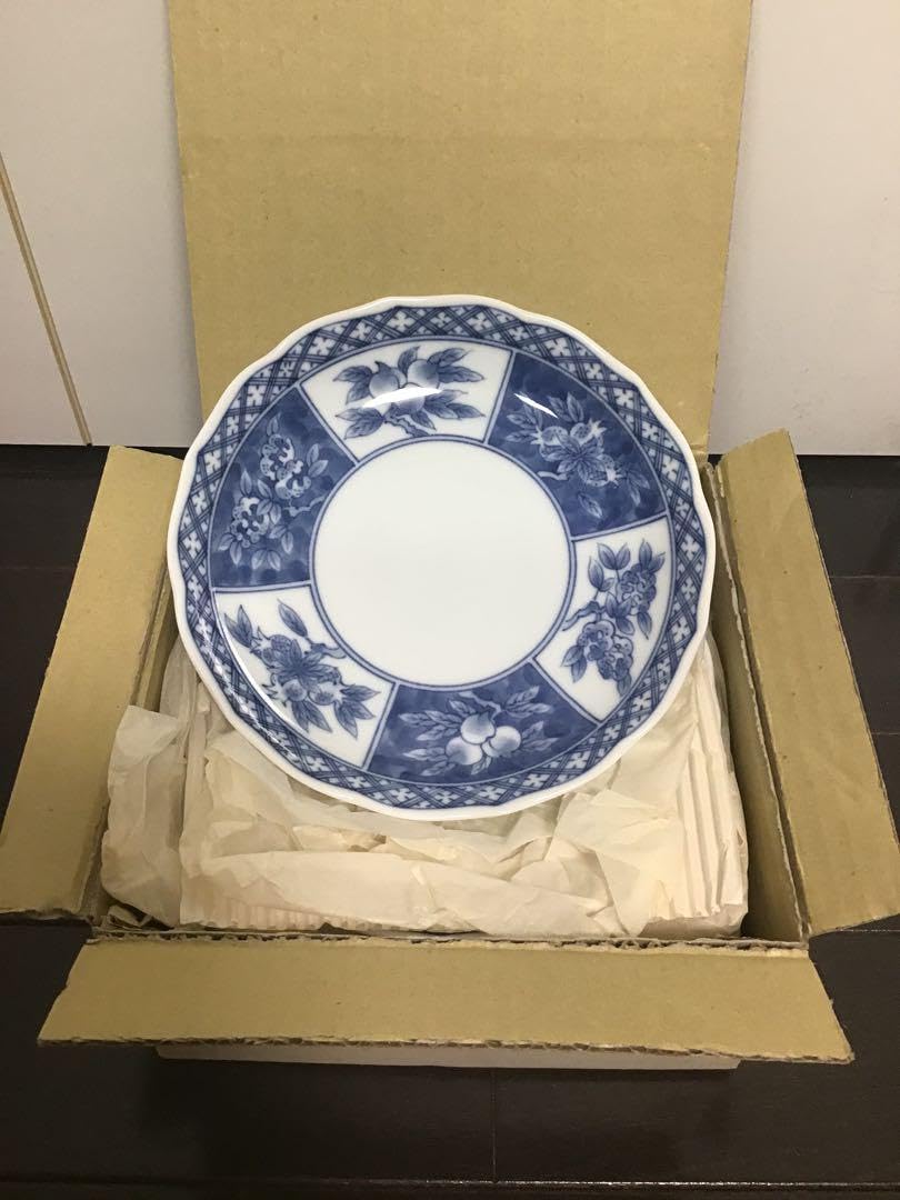 ☆未使用品☆【たち吉】大皿1・小皿5・角皿5・小鉢4・中鉢5（植物柄） ☆未使用品☆【たち吉】大皿1・小皿5・角皿5・小鉢4・中鉢5