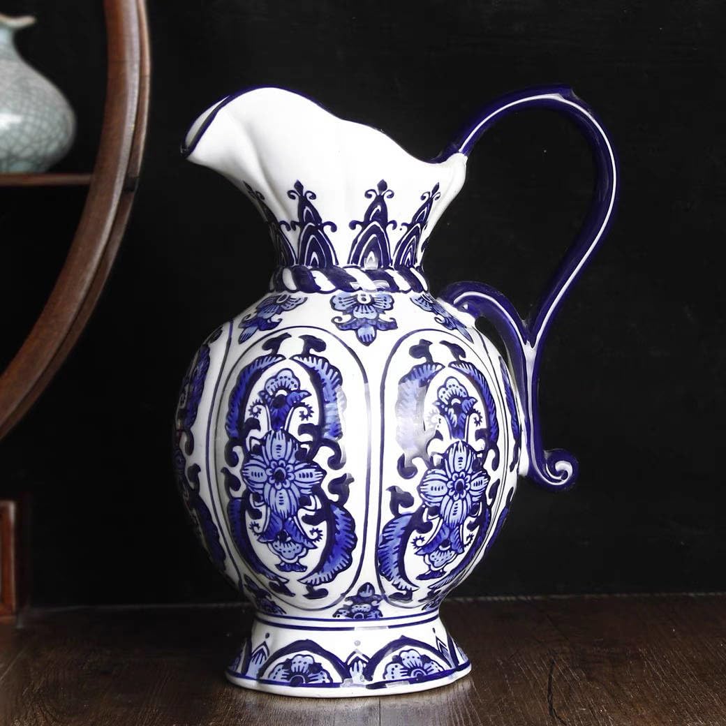 Krug aus feinem Porzellan, blau und weiß, vielseitige Heimdekoration für Kaminsims oder Tafelaufsatz, ideal als Wasserkrug oder Blumenvase, Keramikkrug mit Griff