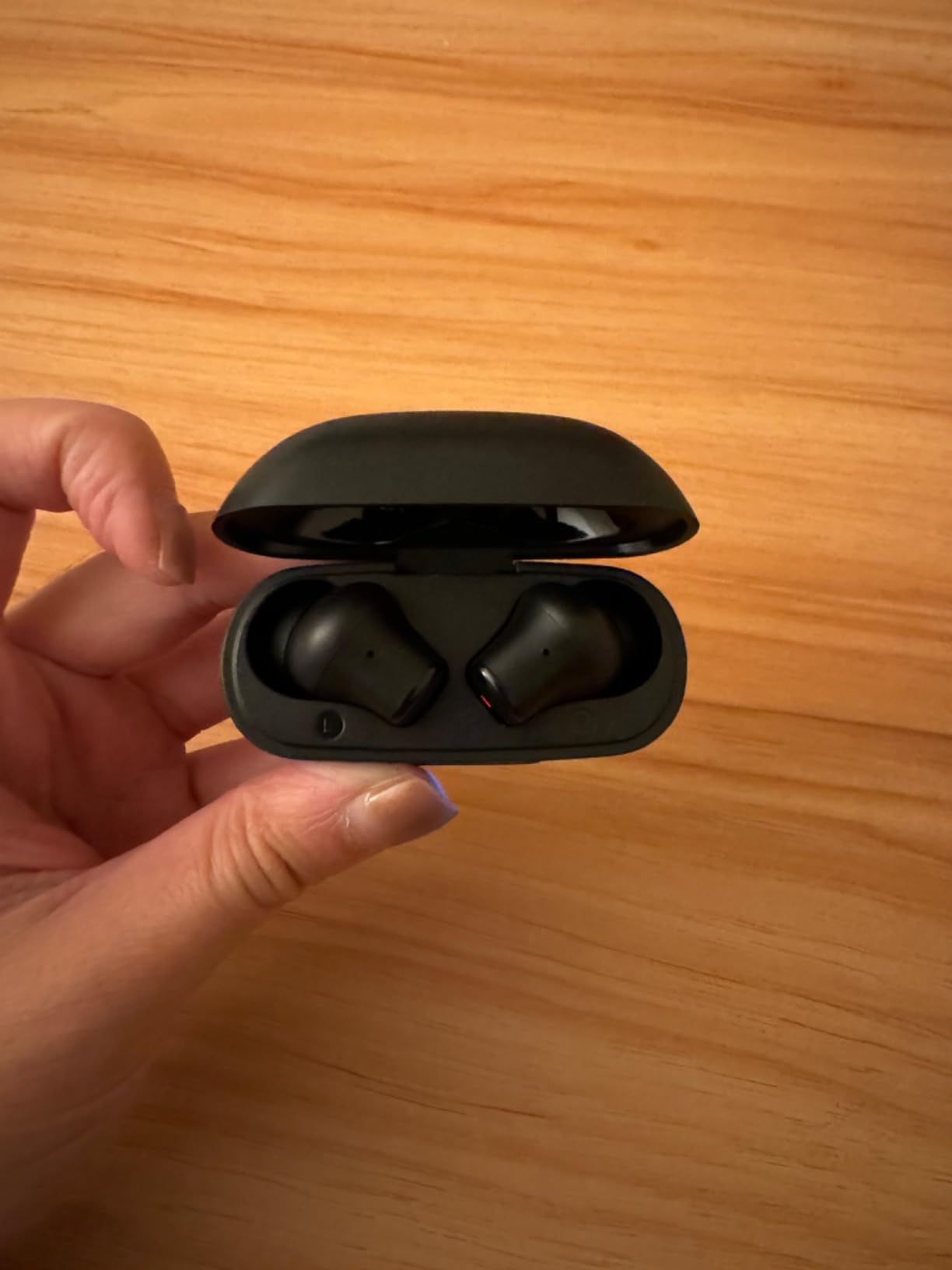 NUPLEA YYK-Q16Pro Earbuds with Charging Case Open