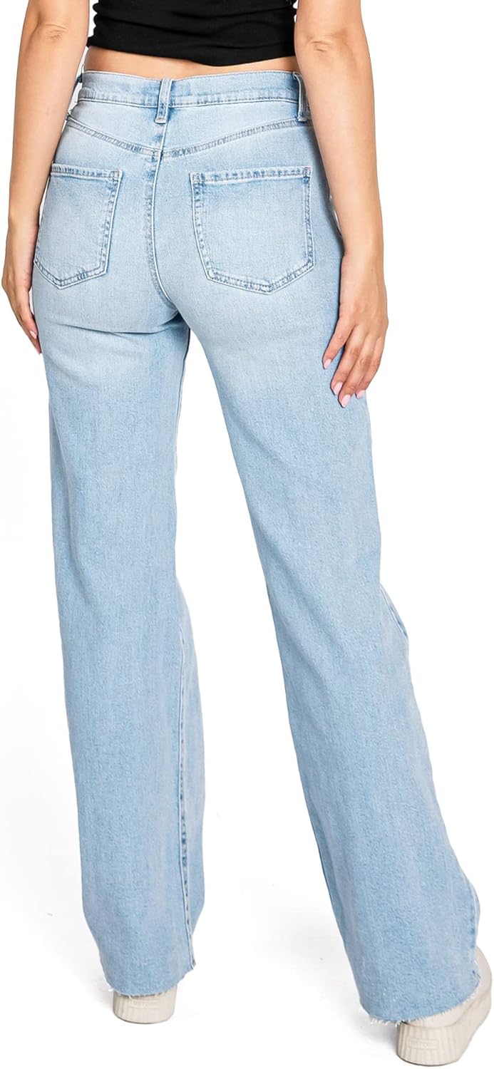 Celebrity Pink Women's Juniors High Rise Skater Wide Straight Leg Jeans (Light Denim, 5) - Image 3